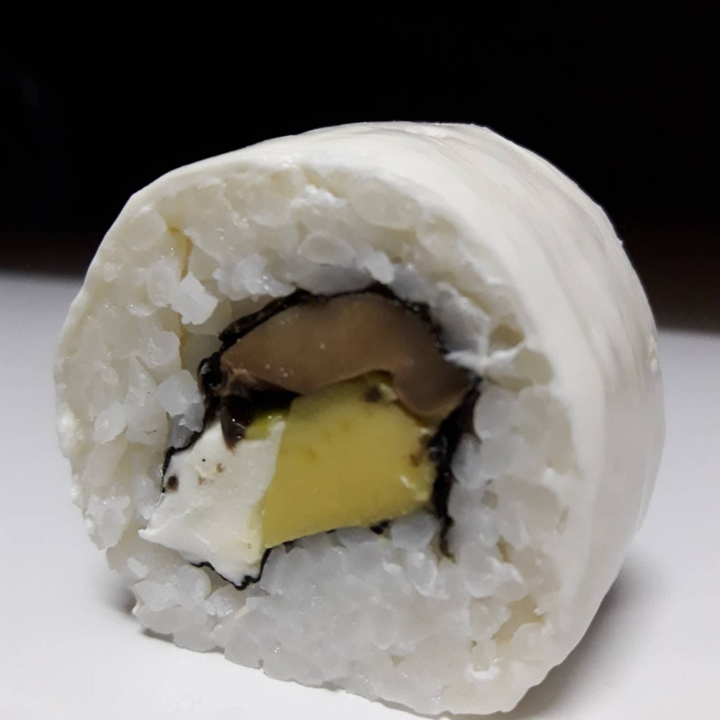 MUSHROOM CHEESE ROLLS 