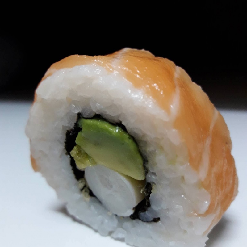 TAKO AVOCADO ROLLS